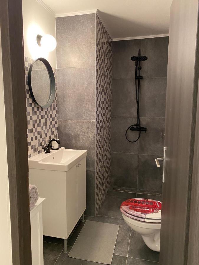 Studio Apartman Lora Lipik Екстер'єр фото